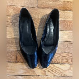 Black leather Zara flats women’s size 39